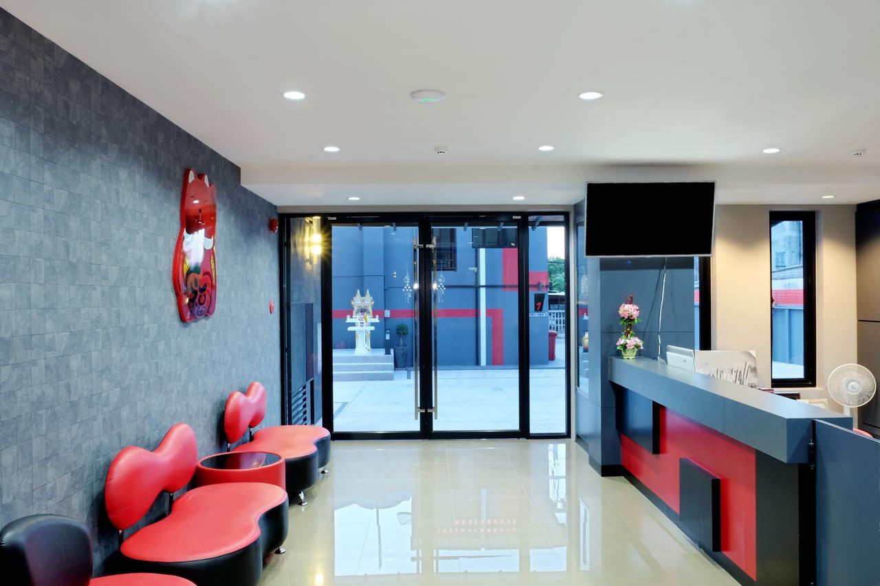 Avenue Residence Nakhon Si Thammarat Buitenkant foto