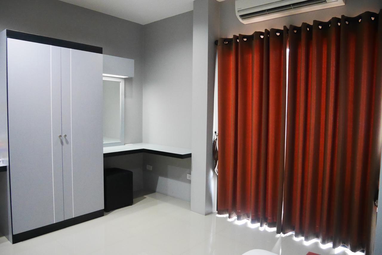 Avenue Residence Nakhon Si Thammarat Buitenkant foto