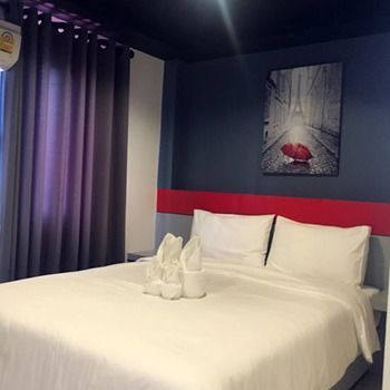 Avenue Residence Nakhon Si Thammarat Buitenkant foto